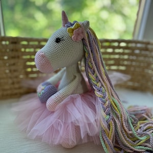 Crochet rainbow unicorn, Unicorn soft toys, knitted Unicorn doll, personalized gift, personalizer unicorn, Einhorn.amigurumi unicorn toy