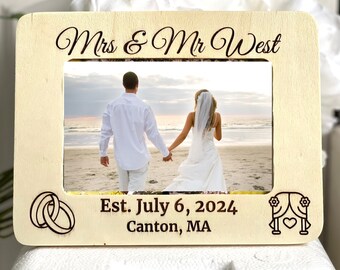 Wedding Personalized Photo Frame, Engraved Wooden Frame, Anniversary Frame, Wedding Custom Photo Frame, Mrs and Mr Photo frame, Bride, Groom
