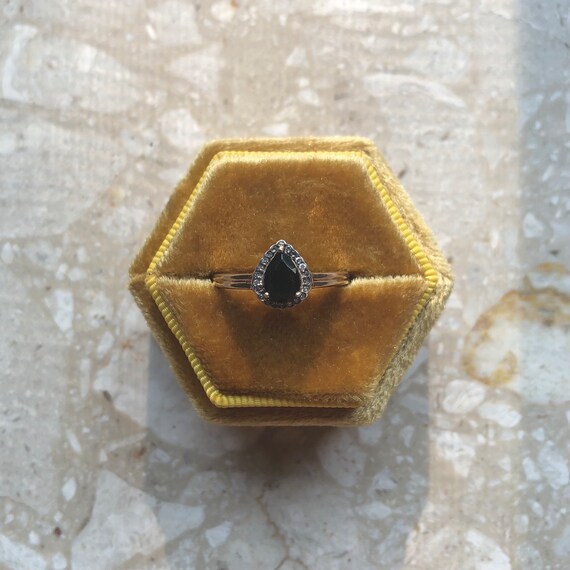 Vintage Pear Sapphire Diamond Halo Yellow White G… - image 10