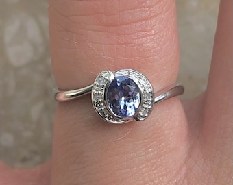 Tanzanite Diamond Halo White Gold Vintage Ring