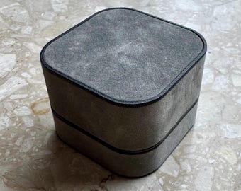 Joyero vintage de cuero sintético con forma de collar y terciopelo