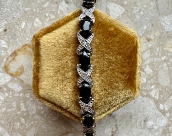 Pulsera de tenis vintage con zafiro y diamantes bañada en oro amarillo en plata de ley