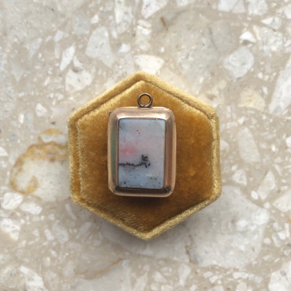 Agate Onyx Antique Gold Filled Locket - image 4