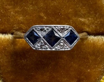 Anillo Art Deco vintage de platino con diamantes y zafiro en oro amarillo de 18 quilates