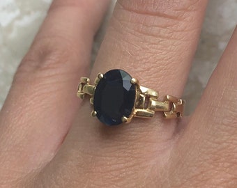 Sapphire Yellow Gold Modern Vintage Ring