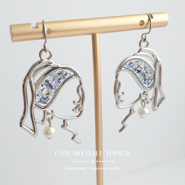 Real dried petal "Girl with a Pearl " Earring - Faux pearls - Silver colour / Johannes Vermeer / Hypoallergenic / gift / art / face earrings