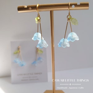 Nemophila flower glass beads drop earrings / Hypoallergenic / gold plated / surgical steel 316L / flower earrings / gift / kawaii /