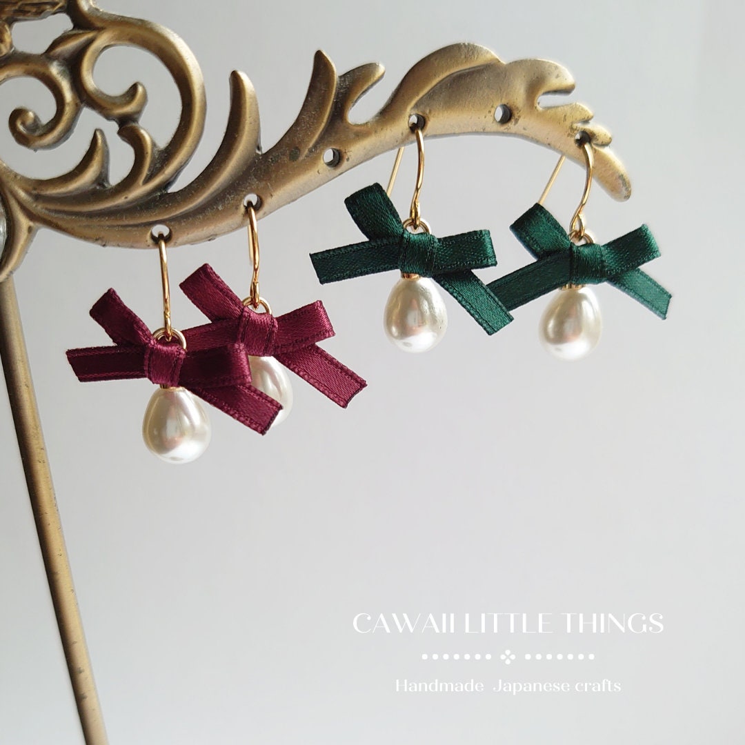 Betty Bow Earrings with Dangle Chain main image 0