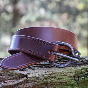 Narrow Medieval belt with a iron buckle