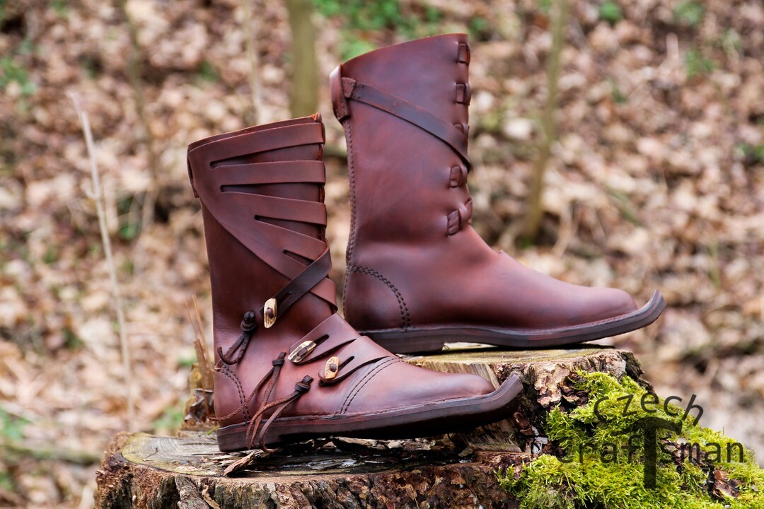 Hersir Mens 10 Handmade Leather Viking Boots Antler Buttons LARP Ren Faire Hersir Mens 10 Handmade Leather Viking Boots Antler Buttons  main image 2