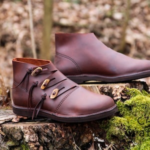 Viking HEDEBY-schoenen met hoornen knopen