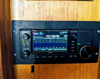 Icom IC-705/IC-905 Bulkhead Mount/Adapter