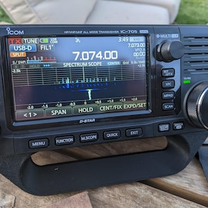 Icom IC-705/IC-905 Radio Protective Shell/Cover/Shield w/Carry Handle and Stand