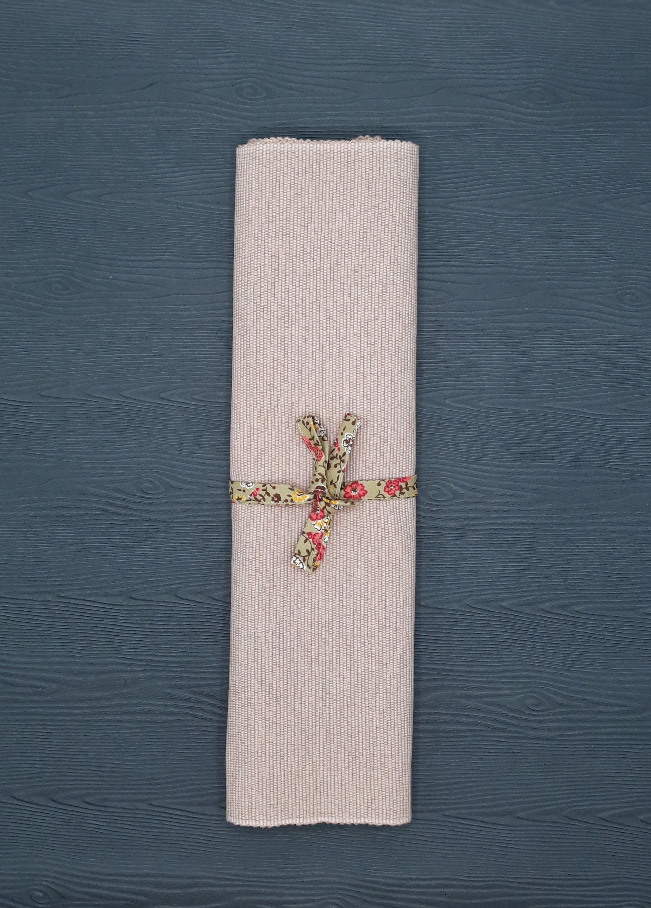 Juego de mesa con almacenamiento de cubiertos y toalla con | Etsy