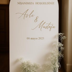 Sticker autocollant pour panneau de "Bienvenue au mariage, baptême, anniversaire, bay shower etc... de". Prénoms et date personnalisables