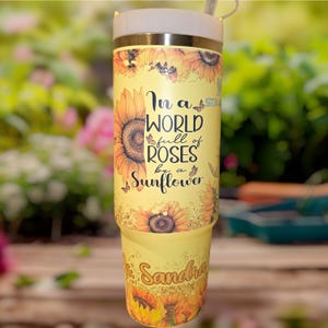 Auténtico vaso térmico Stanley Quencher de 30 oz o 40 oz con diseño de pomelo amarillo y girasoles. Frase inspiradora y motivadora. imagen 5