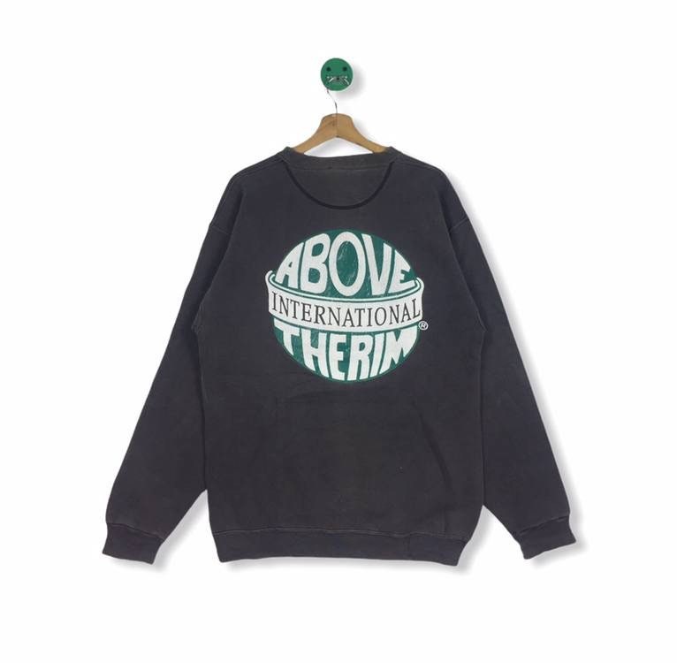 Tupac sweatshirt deals above the rim