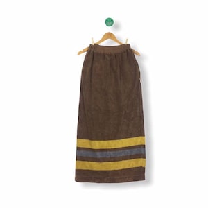 VINTAGE!! Hai Sporting Gear Skirt Vintage Colour and Design