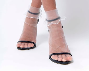 Chaussettes en tulle blanc à volants, Chaussettes en tulle transparent, Chaussettes cloches, Chaussettes en dentelle clochettes pour femmes, Chaussettes de créateur blanches, Chaussettes à volants, 0203 chaussettes blanches