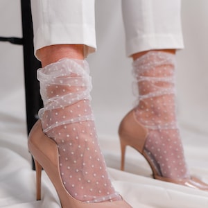 Bruiloft sokken, witte stippen tule sokken voor bruids, pure mesh kant nylon transparant dun bruidsmeisje mode trendy kousen voor vrouwen afbeelding 4