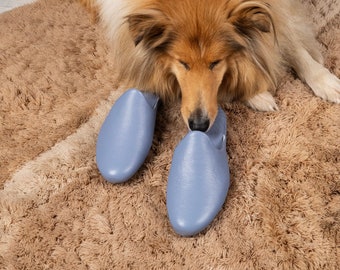 Pantuflas de cuero azul: Zapatos de interior de suela blanda para mujer