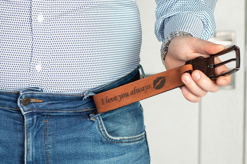 Crafted from leather suede, this belt will make a luxurious addition to your accessories collection. Elegant and classic, ideal for casual and formal wear.
