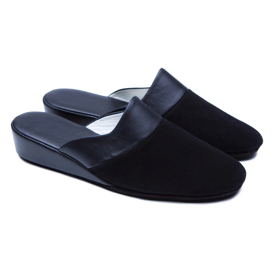 suede slippers