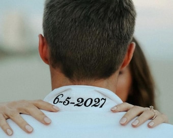 Besticktes Bräutigam-Hochzeits-Hemd | Zurück Datum Manschette Initialen Fotograf Prop