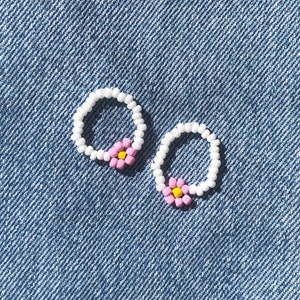 Beaded Flower Ring Flower Seed Bead Ring Elastic Flower Ring Daisy Flower Ring image 7