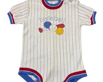 Body de béisbol para bebé de punto vintage, pelele a rayas rojas y blancas, talla 18 M, estilo retro.