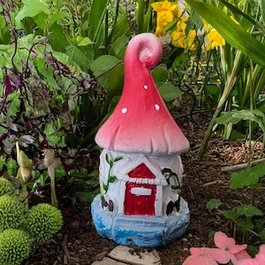 Mini casa de cogumelo vermelho – casa de jardim de fadas de 6 cm, decoração artesanal caprichosa