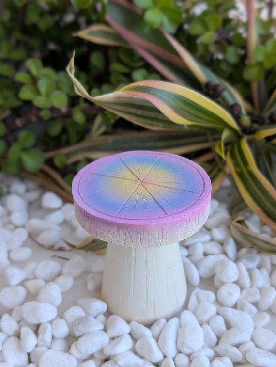6cm Fairy Garden Stool – Handmade Fairy Furniture, Dollhouse