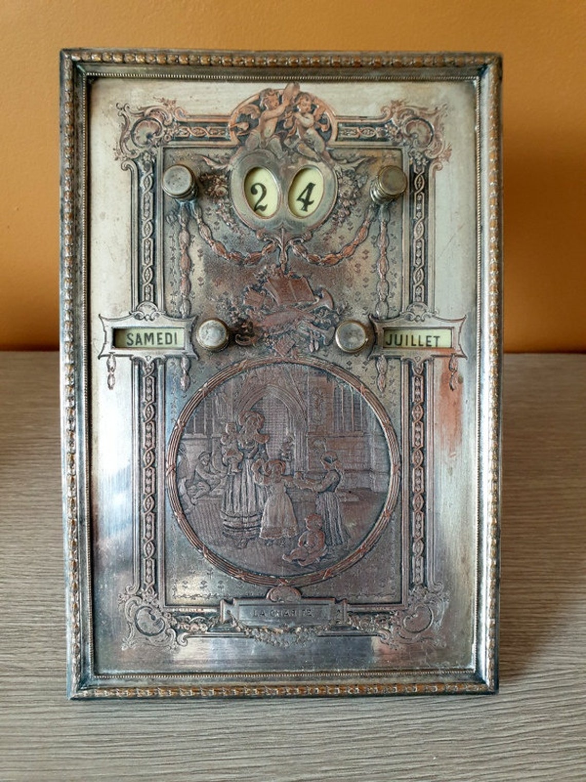 Calendrier perpétuel En métal argenté ciselé Avec gravure | Etsy
