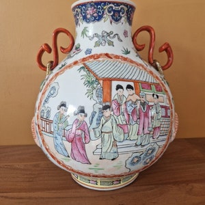 Old vase - Chinese porcelain - Qianlong mark, Qing dynasty in Zhuanshu script