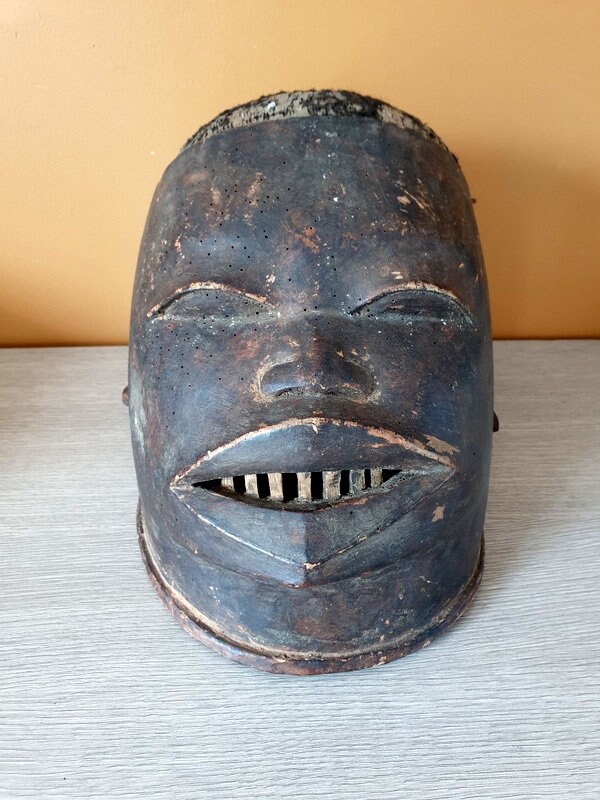Ancien Masque Heaume - Lipico, Makonde de Tanzanie ou Mozambique en Bois Sculpté Très Patiné