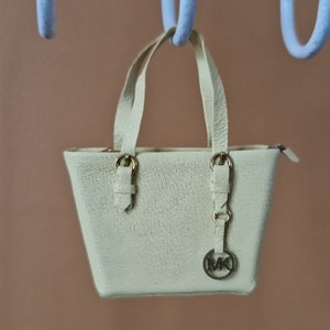 Miniatur-Handtasche für Puppe oder Leder-Master-Tasche – Lederverarbeitung – Mickael Kors