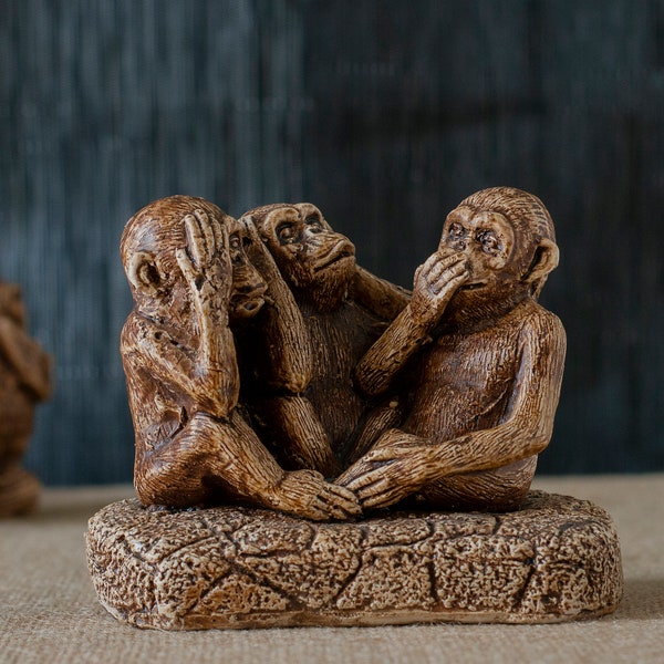 Répandez la joie des Fêtes avec le trio de singes durables : ne voyez aucun mal, n'entendez aucun mal, ne parlez pas de mal. Déco de Noël écologique sur Etsy ! #nouvelle année