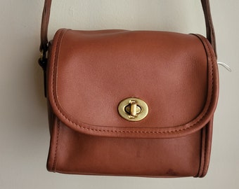 Emmie - Vintage Coach Crossbody