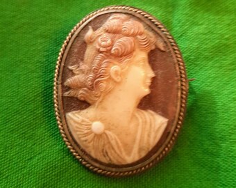 Early 1900/'s Oval Carved Pink Stone Antique Cameo Stick Pin Gold Plate Setting