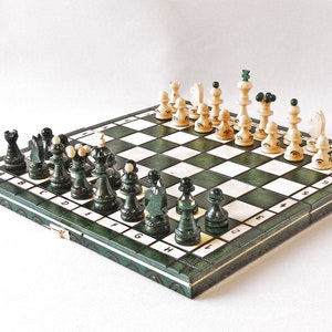 Green Wooden Chess Set 35 x 35 cm, Handcrafted wooden chess set, Travel Size Chess Set