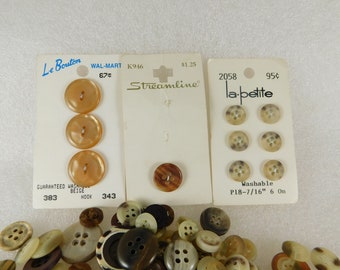 Lot De 50 Boutons Vintage Marron - Diamètre 1,4 Cm (14 Mm), Référence 3468, Occasion, Fabrication Française