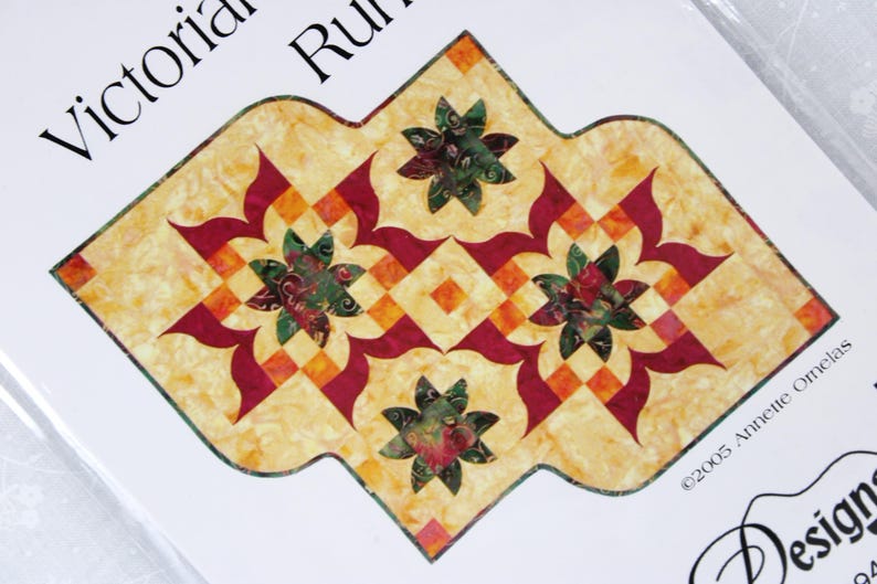 Vintage 2005 "victorian Table Runner" Quilt Pattern, Annette Omelas ...
