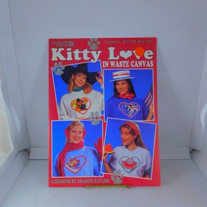 Vintage Sharon Saylor „Kitty Love in Waste Canvas” haft krzyżykowy autorstwa Leisure Arts-Leaflet #2779, Copyright 1995, Vintage Craft