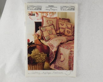 Vintage Simplicity&#39;s School of Quilting by Shirley Botsford, Quilting, Applique, Patchwork, Vintage Craft Supply, Quilting Supply, Copy 1990