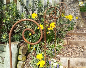 For use with Slate Plant Labels. Details about   Set of Four Metal Garden Rusted Crooks 