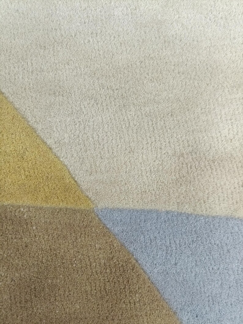 Yellow Round Rug: Hand Tufted Modern Wool Rug 9x9, 10x10 image 16