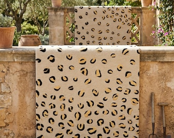 Hand-Tufted Wool Leopard Print Rug – Modern Cream Black Cheetah Carpet