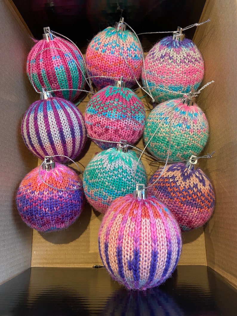 Knitted bauble image 2