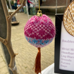 Knitted bauble image 5