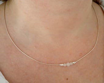 Short rose quartz silver necklace,minimal jewel for woman,silver gem stone minimalist jewelry,thin simple necklace,subtle crystal choker